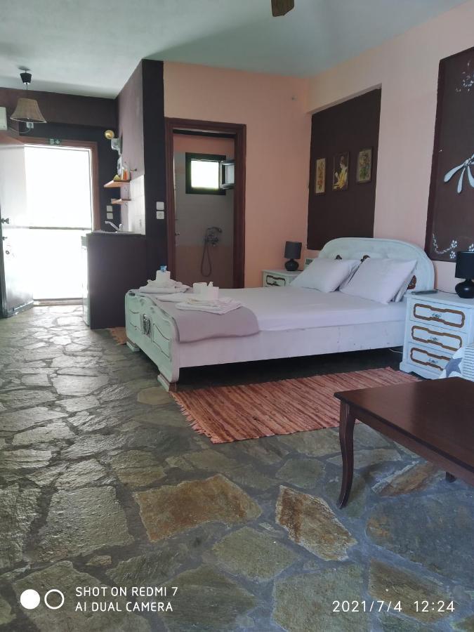 Apartament Country Art Studio Alkyoni Kókkinon Nerón Zewnętrze zdjęcie